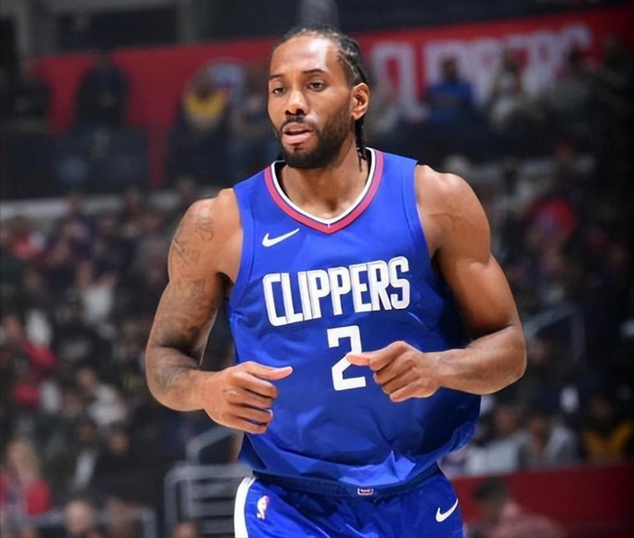 开云体育app-再见快船！再见洛杉矶！伦纳德1换5交易曝光，网友：白菜价|小卡|选秀权|活塞|洛杉矶快船队|詹姆斯·哈登_新浪体育_新浪新闻